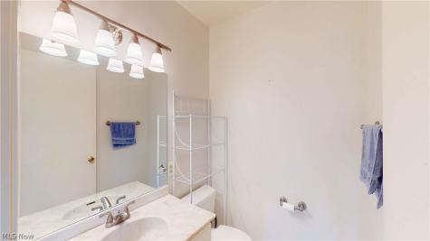 2736 Pease Drive Rocky River OH 44116