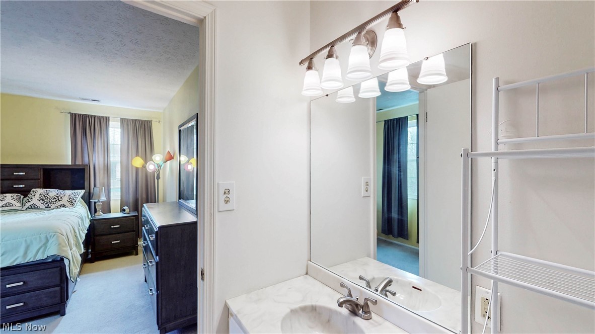 2736 Pease Drive Rocky River OH 44116