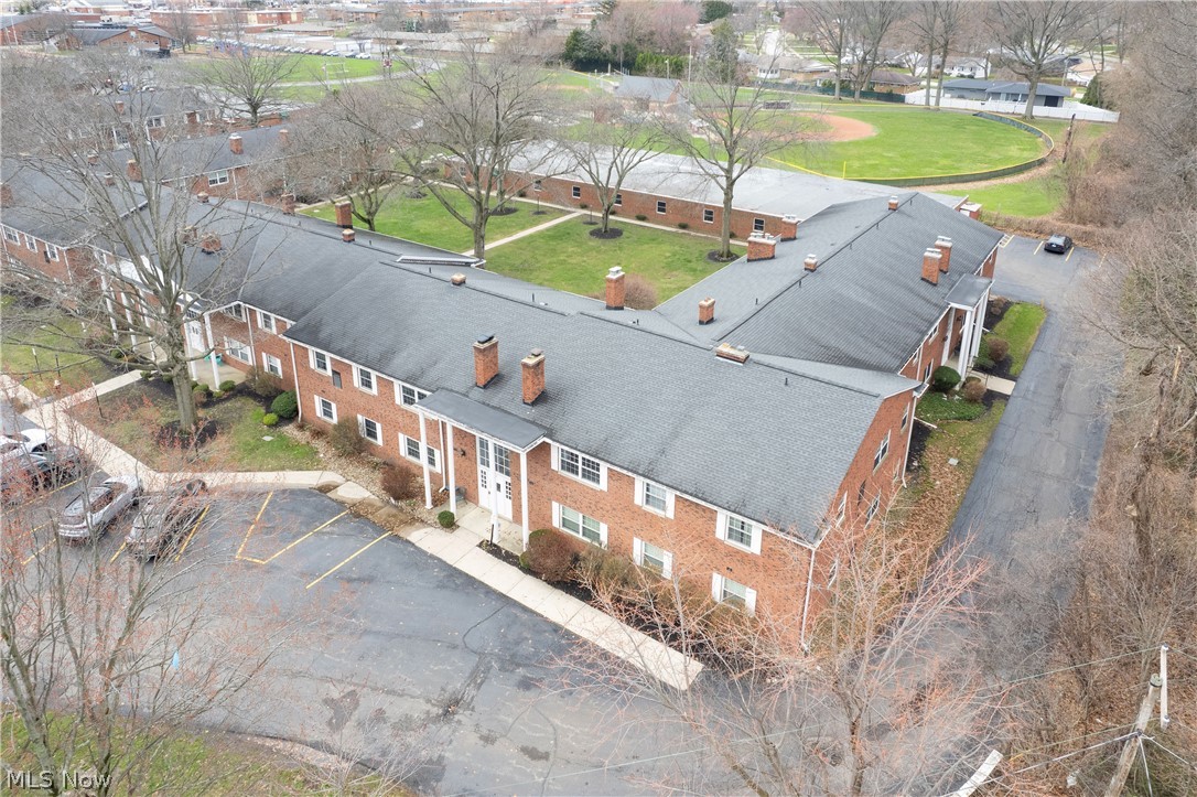 2736 Pease Drive Rocky River OH 44116