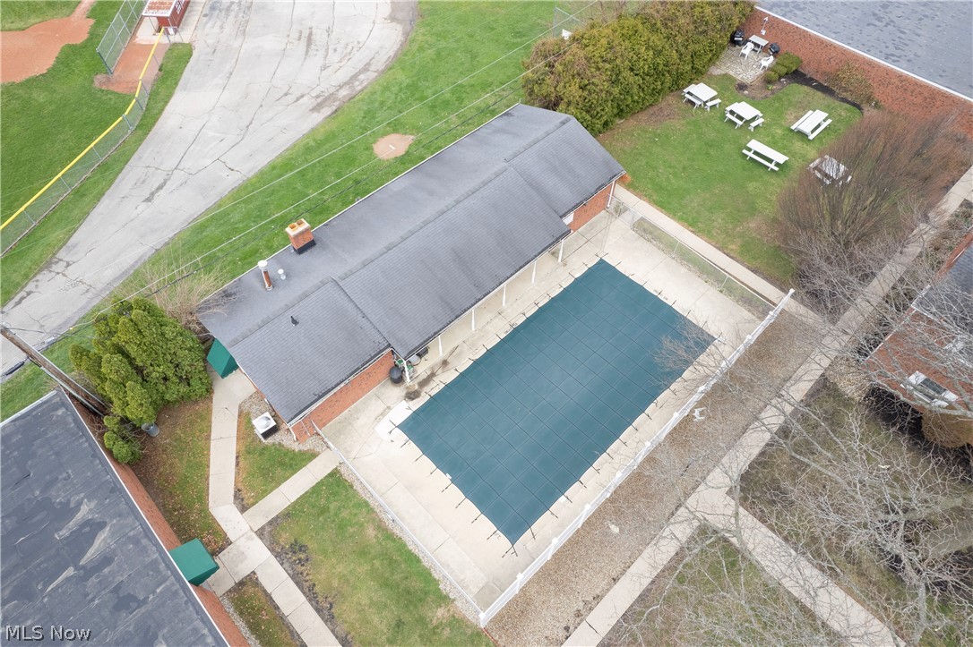 2736 Pease Drive Rocky River OH 44116