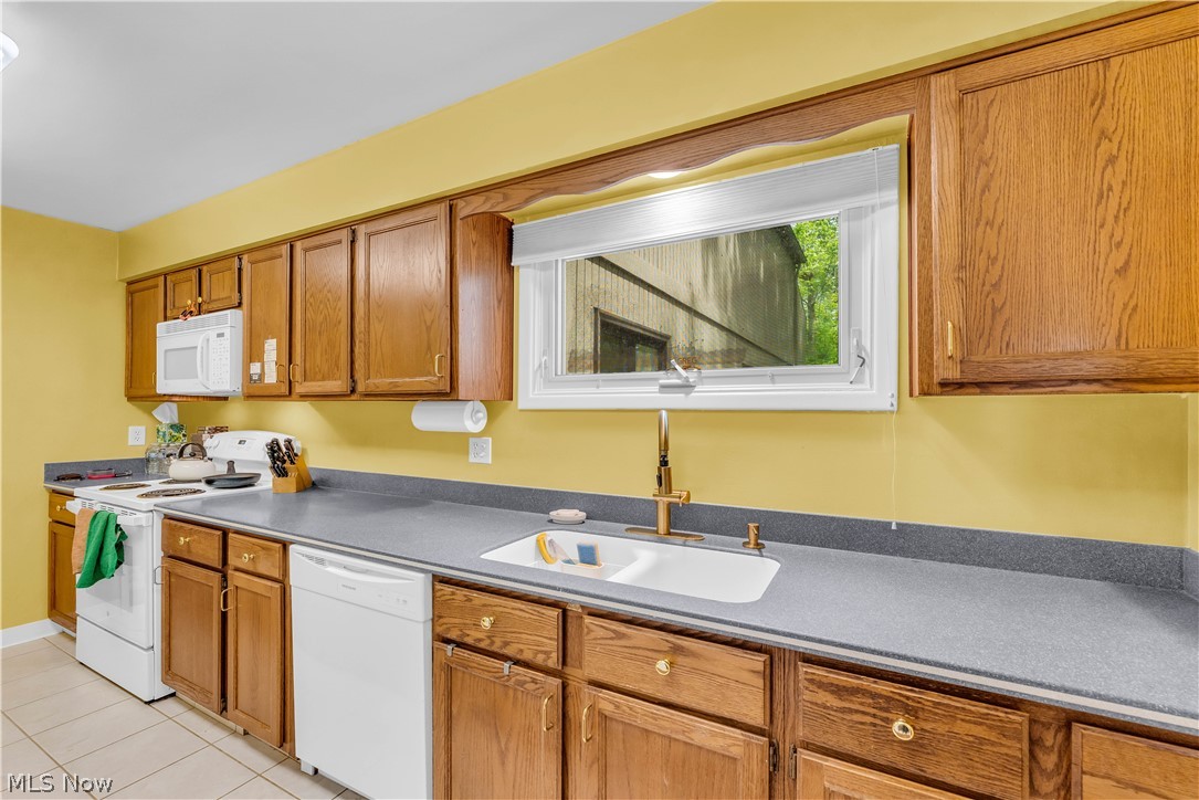 36 Oakshore Drive Bratenahl OH 44108