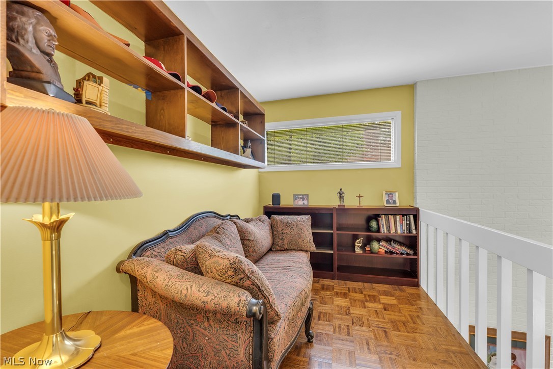 36 Oakshore Drive Bratenahl OH 44108