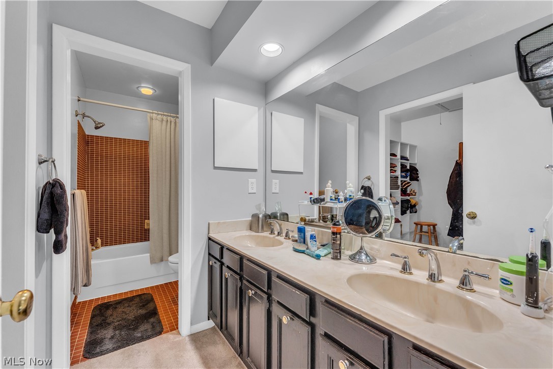 36 Oakshore Drive Bratenahl OH 44108