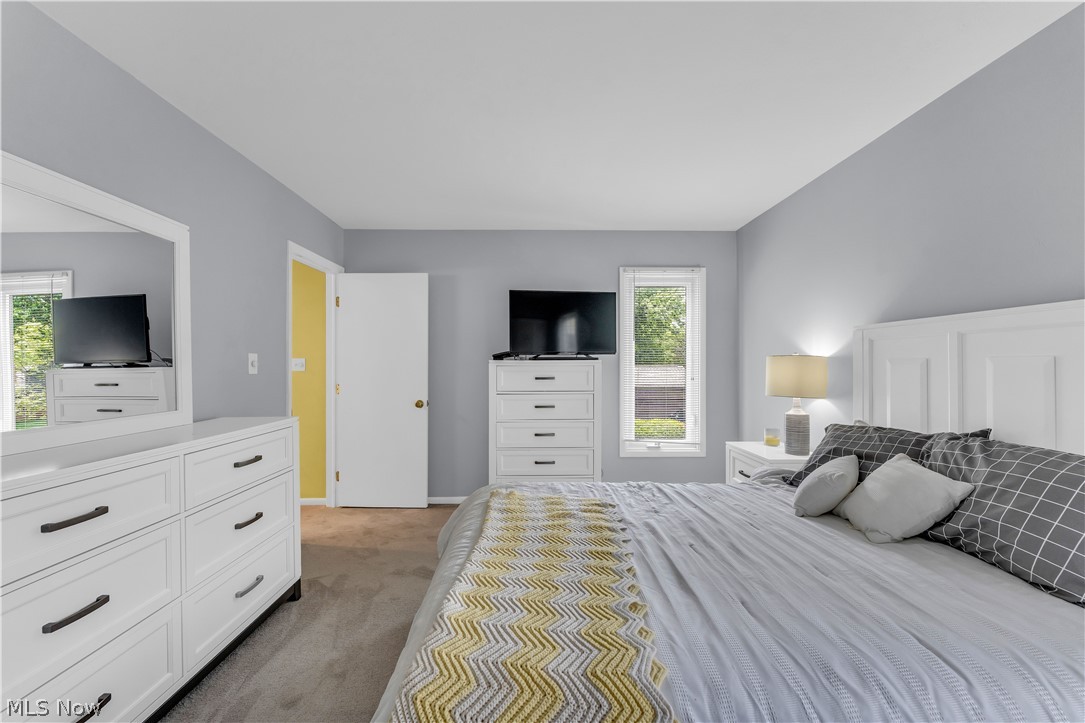 36 Oakshore Drive Bratenahl OH 44108