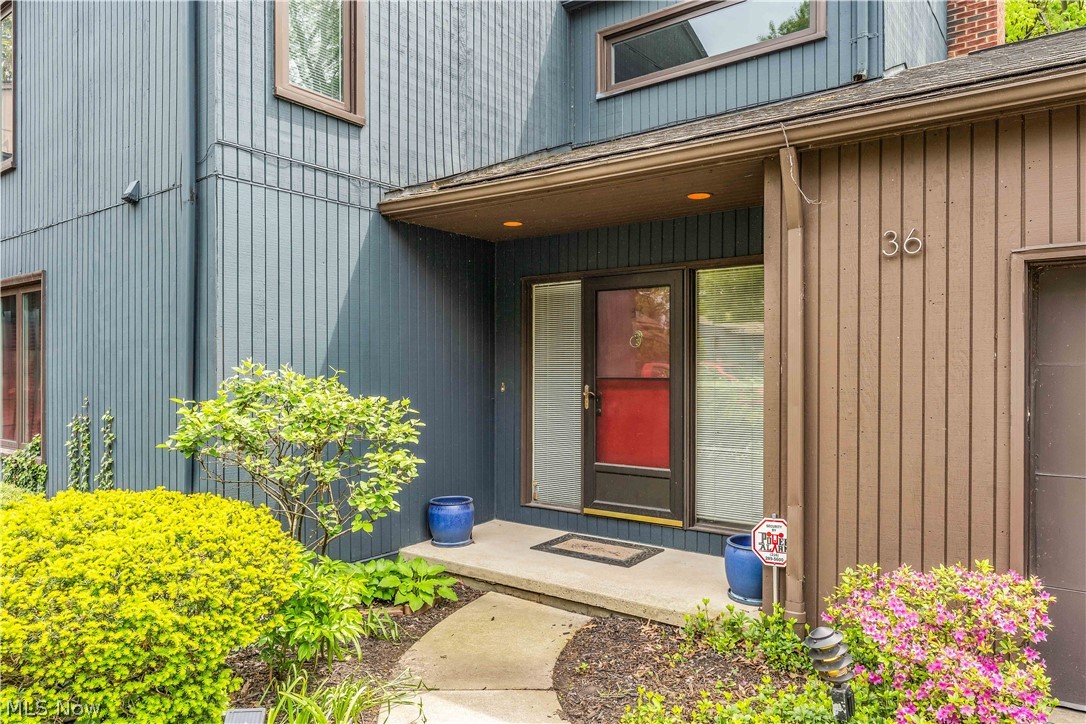 36 Oakshore Drive Bratenahl OH 44108