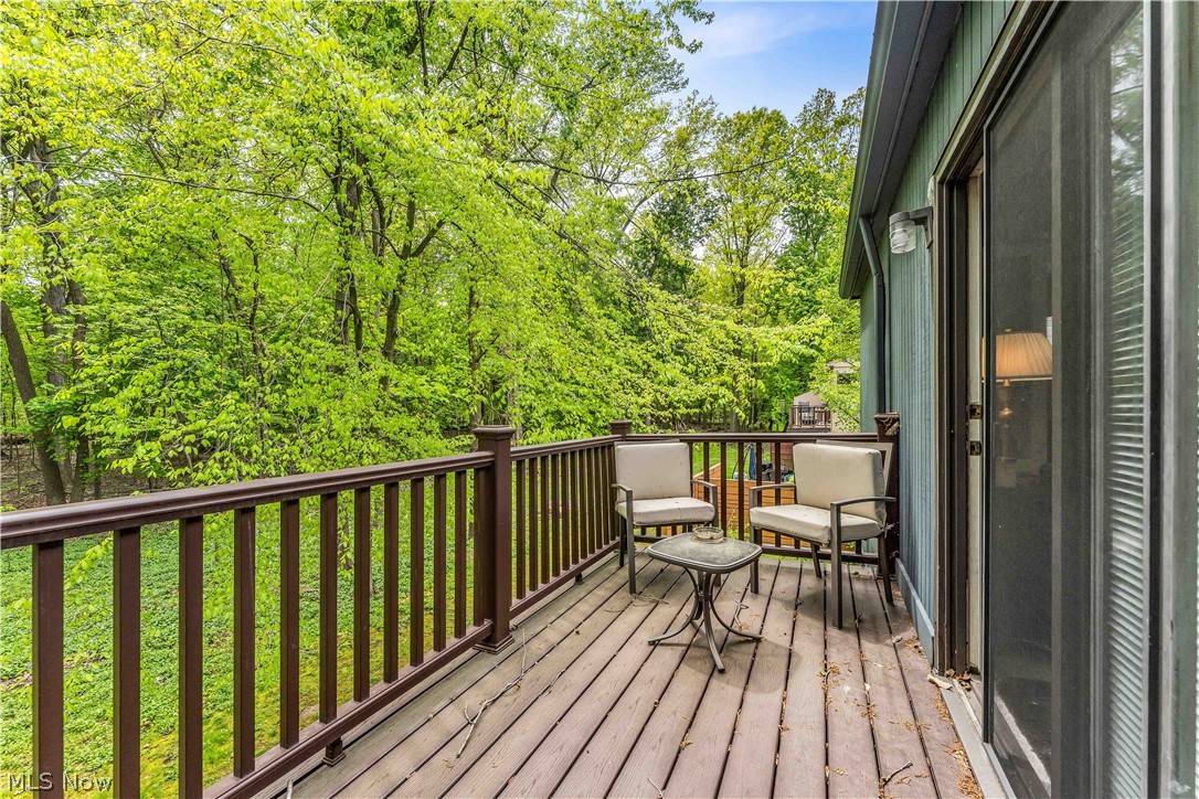 36 Oakshore Drive Bratenahl OH 44108