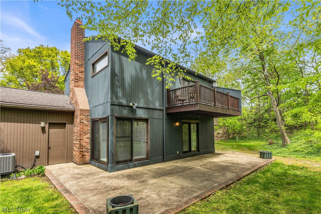 36 Oakshore Drive Bratenahl OH 44108