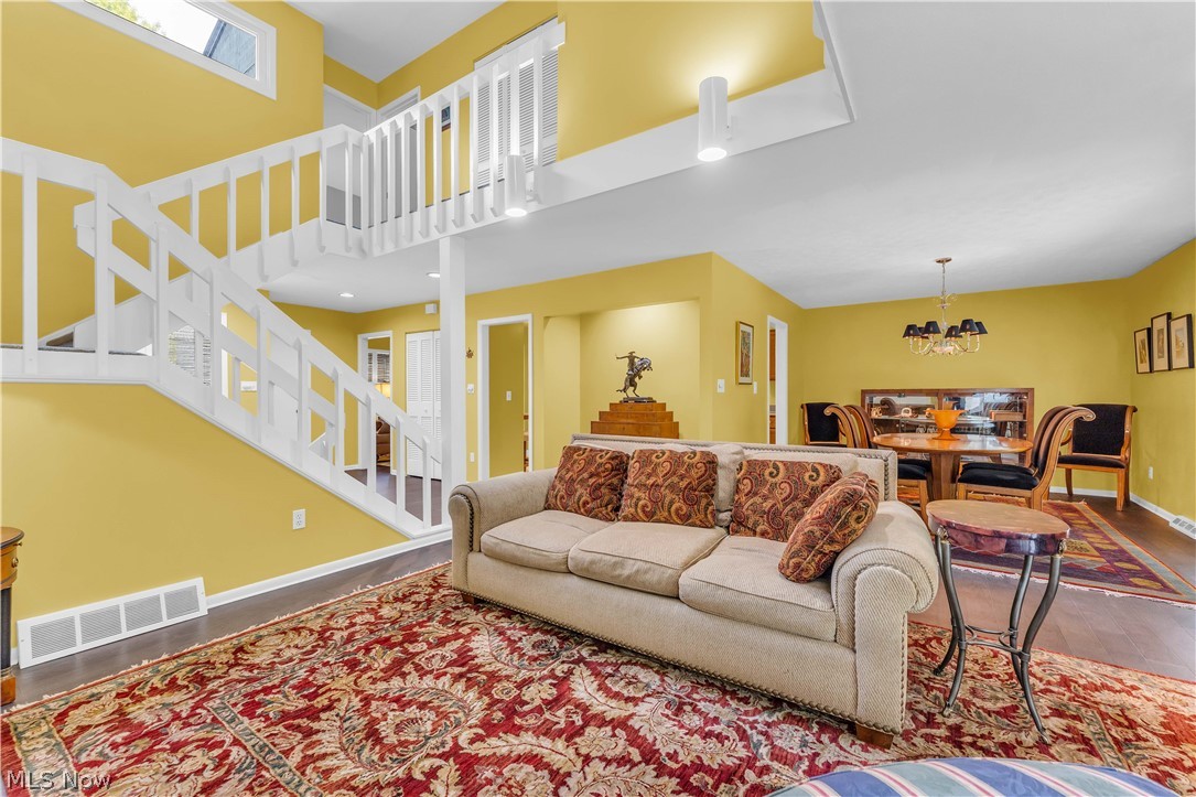 36 Oakshore Drive Bratenahl OH 44108