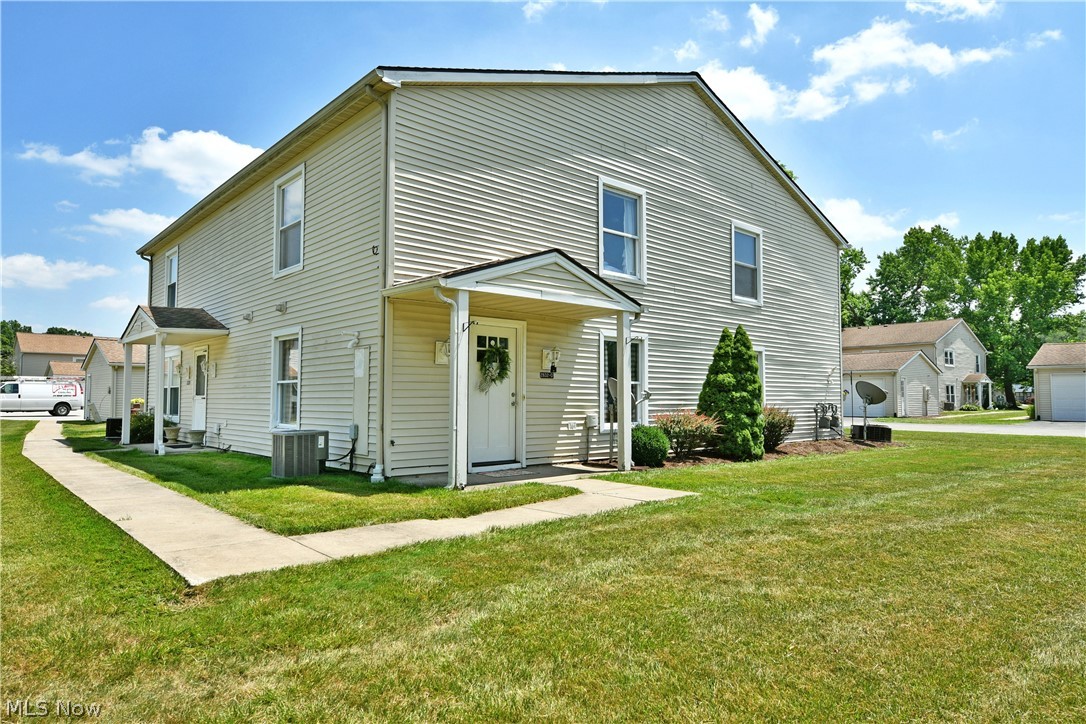 2832 Ivy Hill Circle Cortland OH 44410
