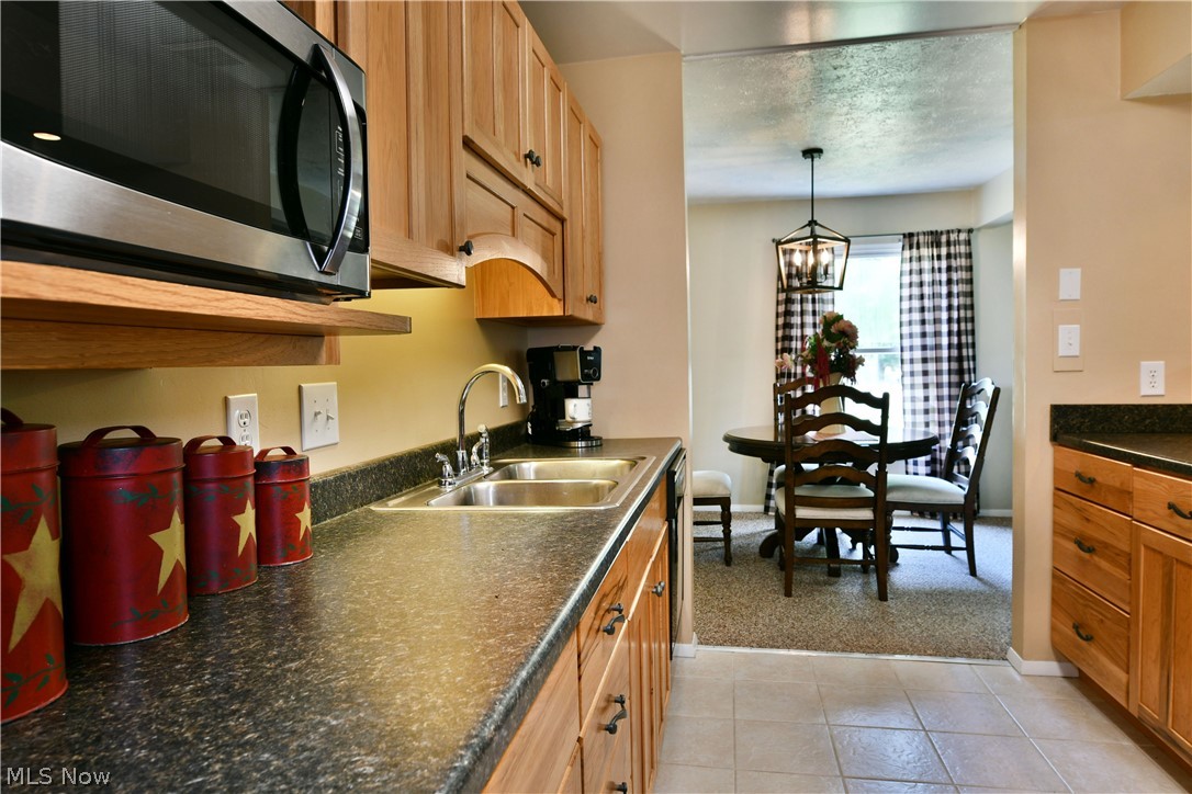 2832 Ivy Hill Circle Cortland OH 44410