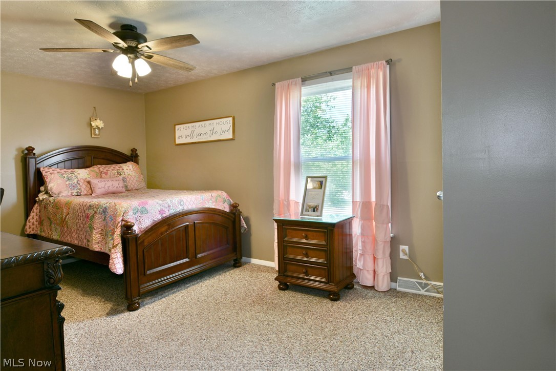 2832 Ivy Hill Circle Cortland OH 44410