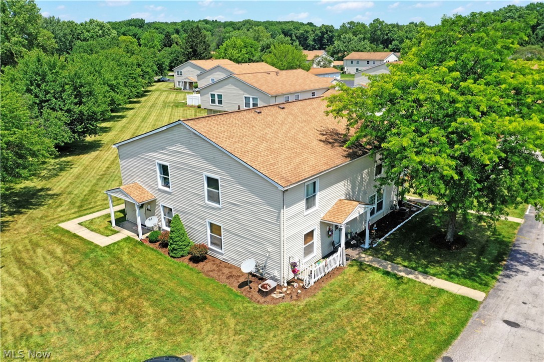 2832 Ivy Hill Circle Cortland OH 44410