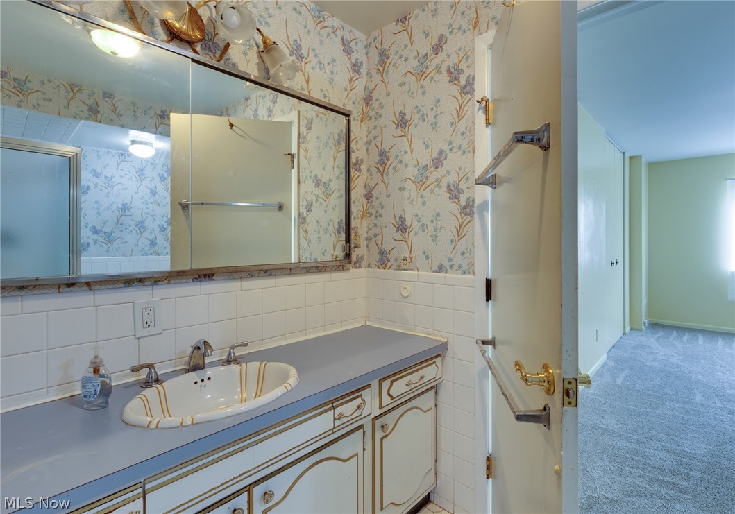 255 N Portage Path Akron OH 44303
