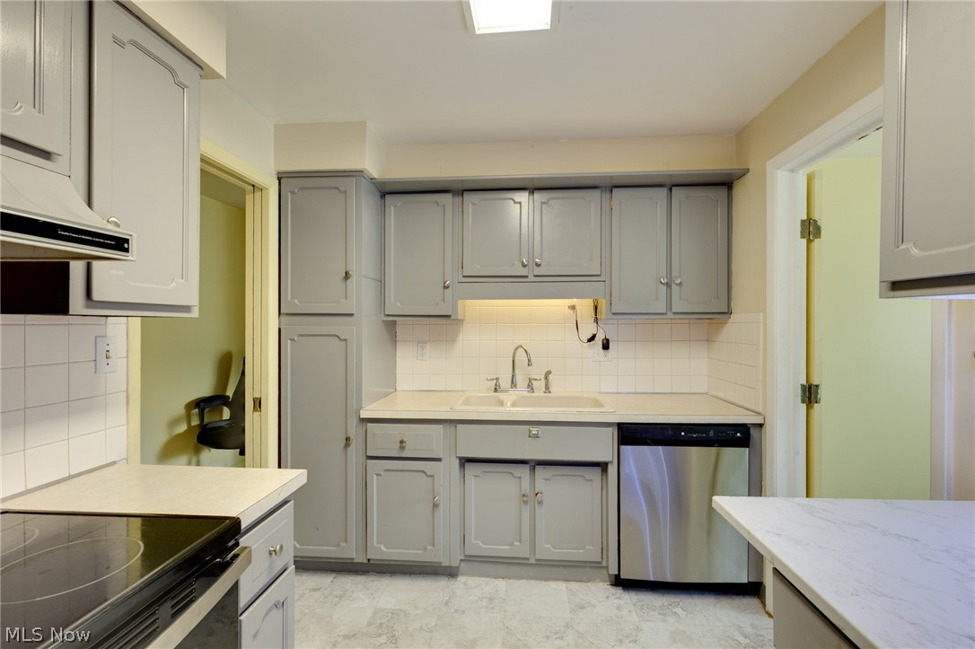 255 N Portage Path Akron OH 44303