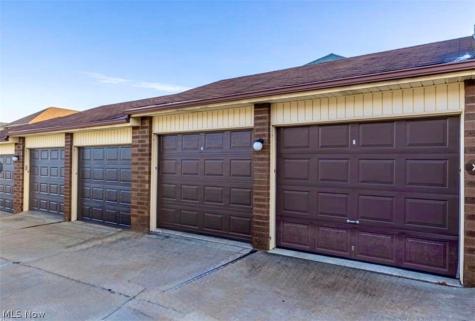 8603 Scenicview Drive Broadview Heights OH 44147