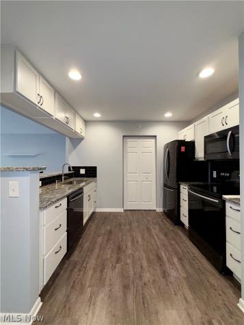 8603 Scenicview Drive Broadview Heights OH 44147