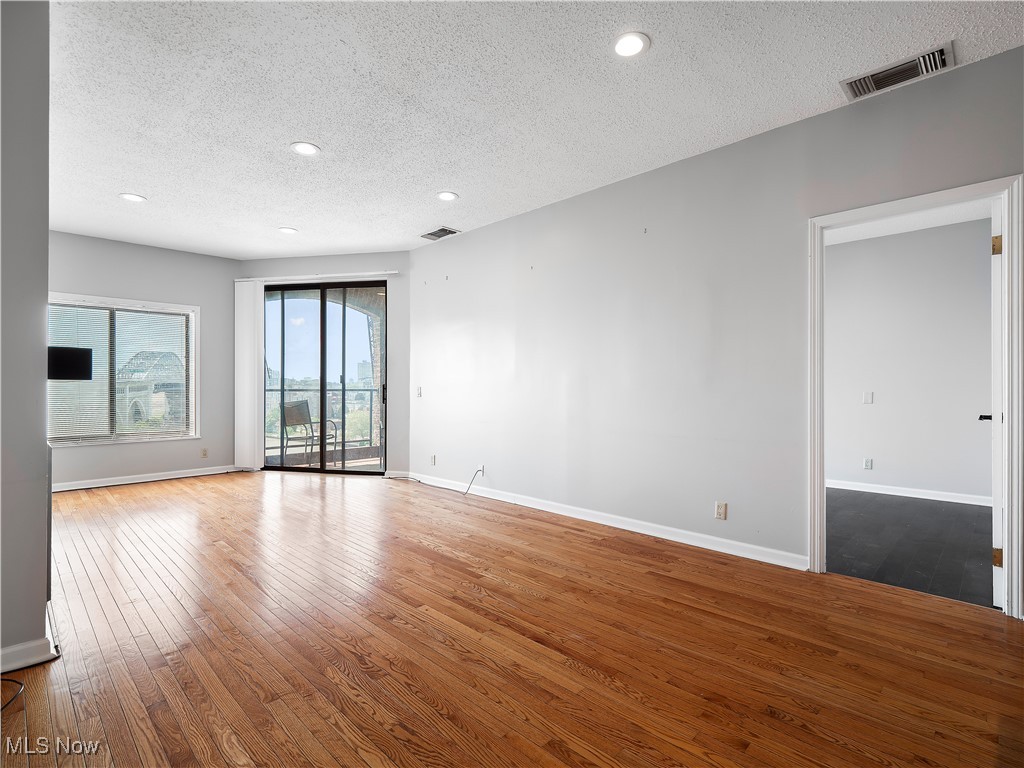 1444 W 10th Street Cleveland OH 44113