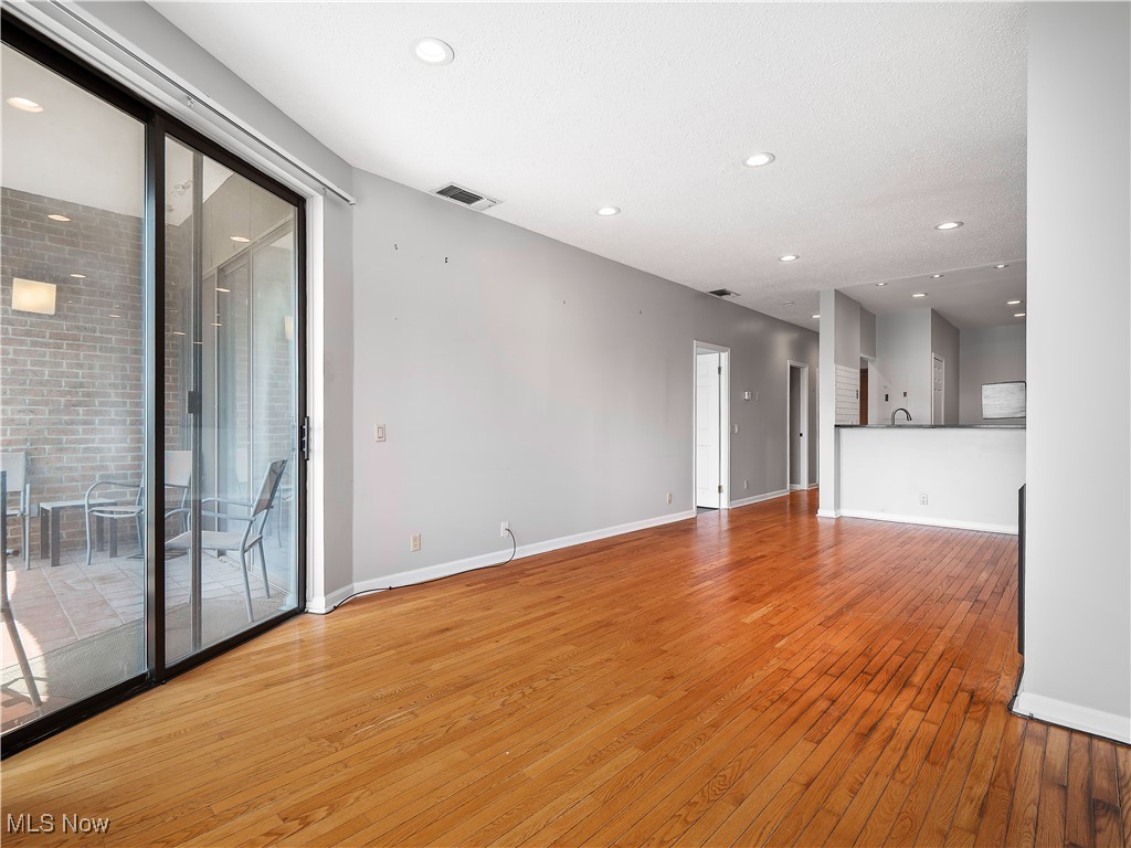 1444 W 10th Street Cleveland OH 44113