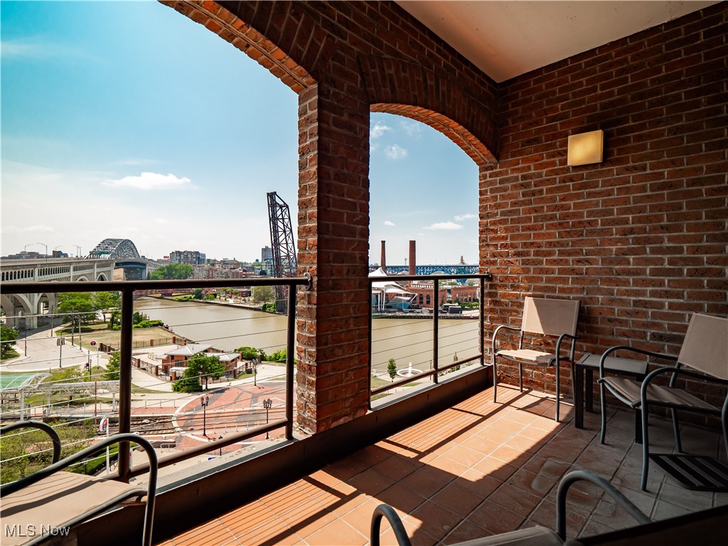 1444 W 10th Street Cleveland OH 44113