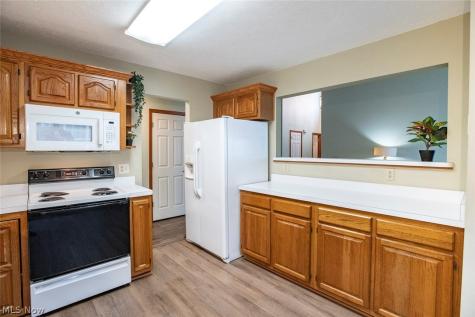 30281 Sugar Sand Lane North Olmsted OH 44070