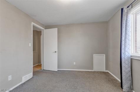 2472 Warren Parkway Twinsburg OH 44087