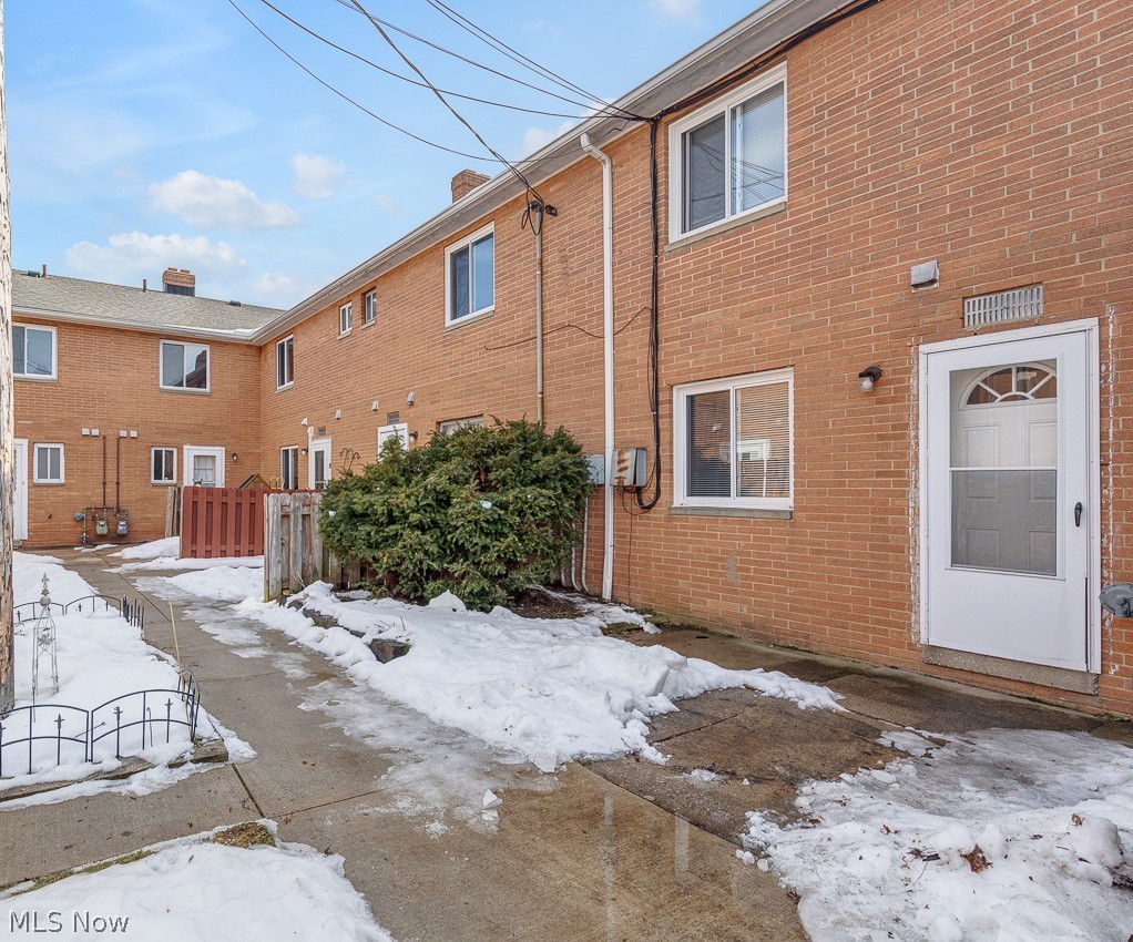 2472 Warren Parkway Twinsburg OH 44087