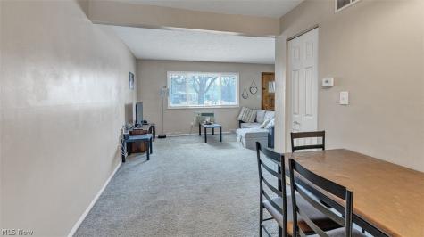 2472 Warren Parkway Twinsburg OH 44087