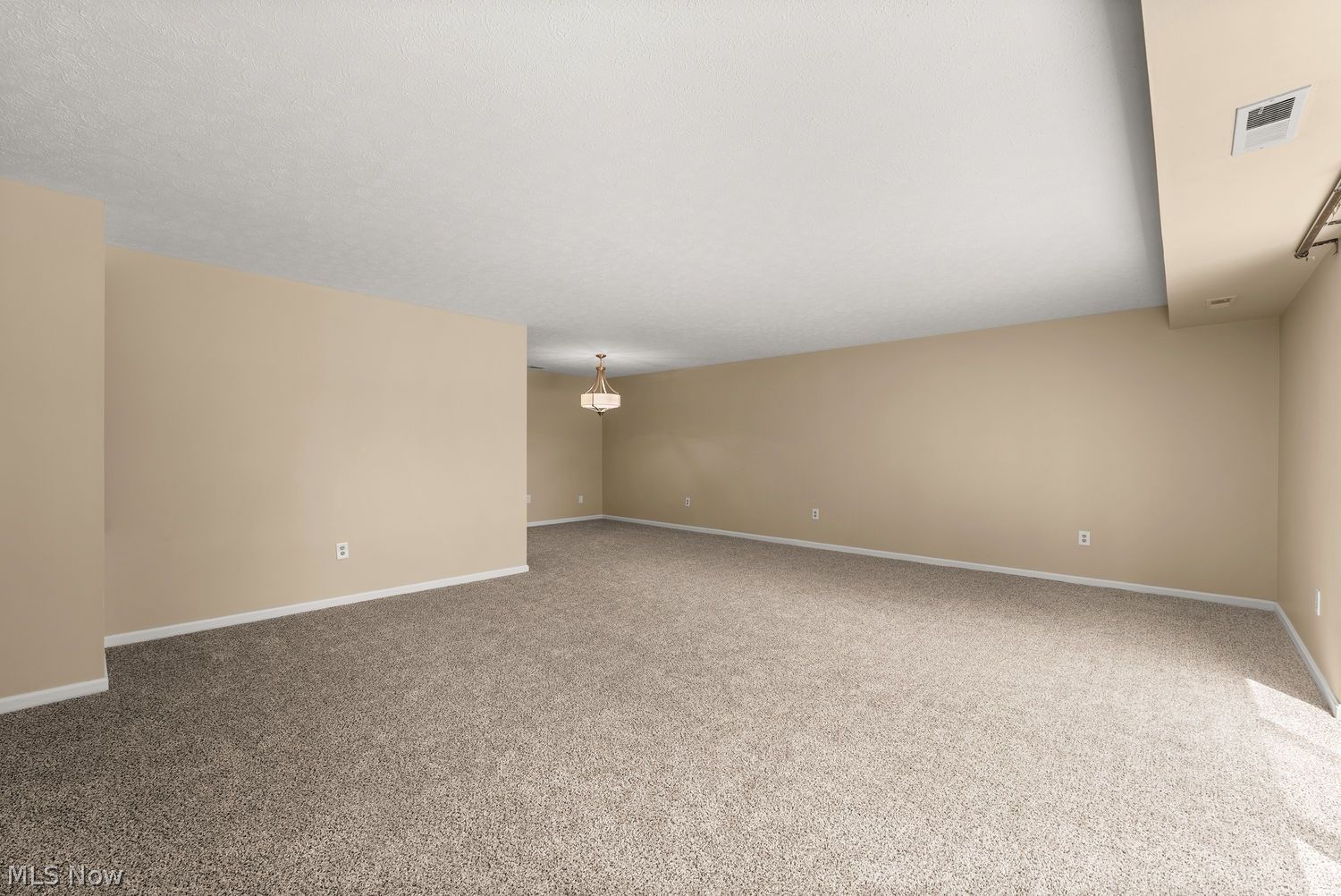 1931 King James Parkway Westlake OH 44145