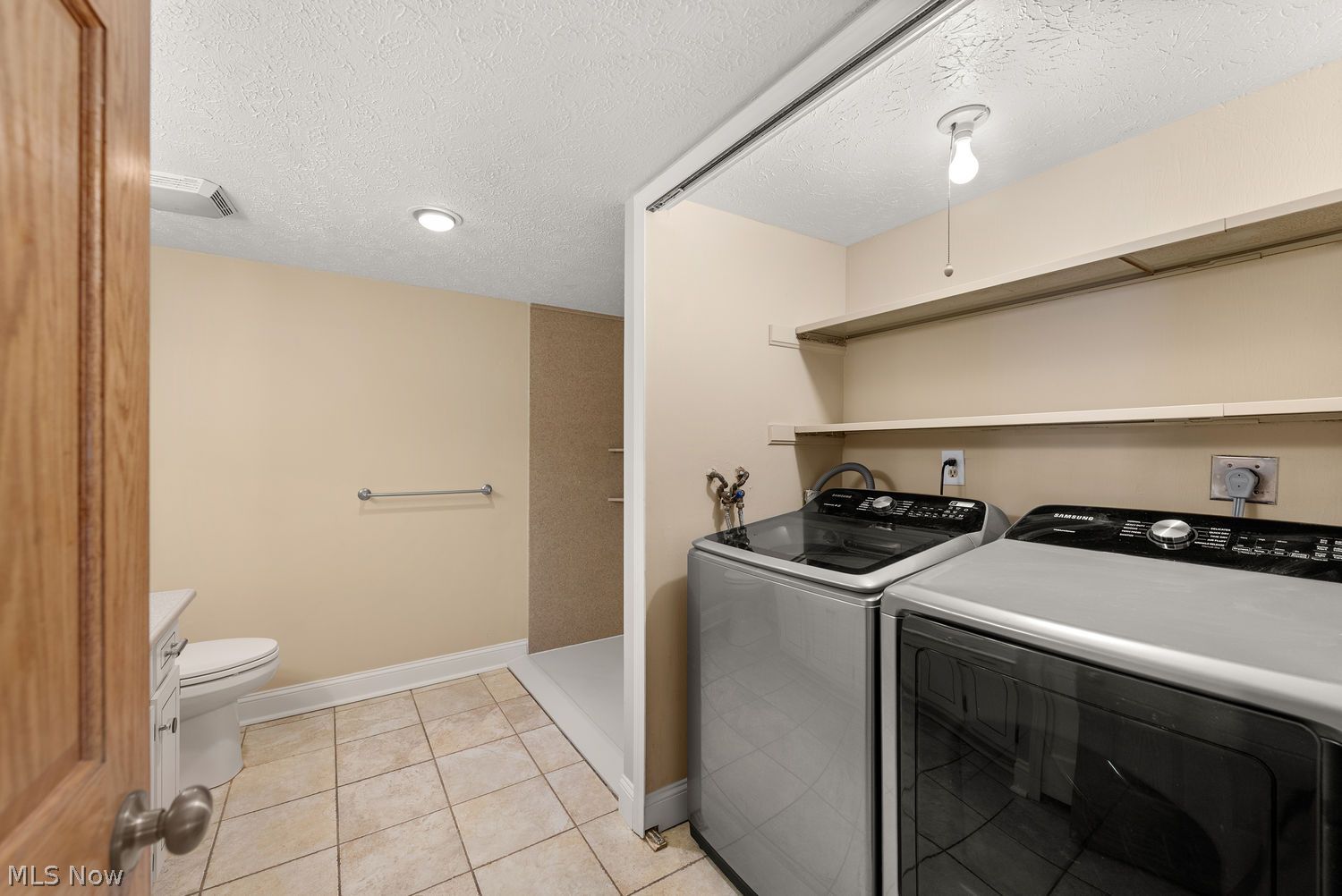 1931 King James Parkway Westlake OH 44145