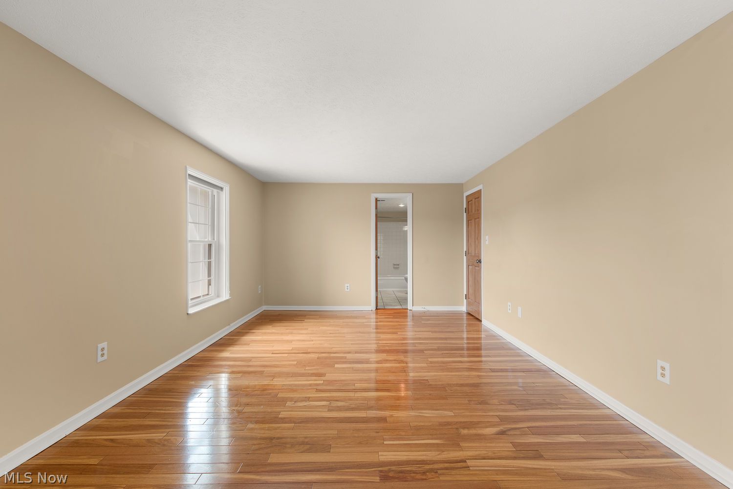 1931 King James Parkway Westlake OH 44145