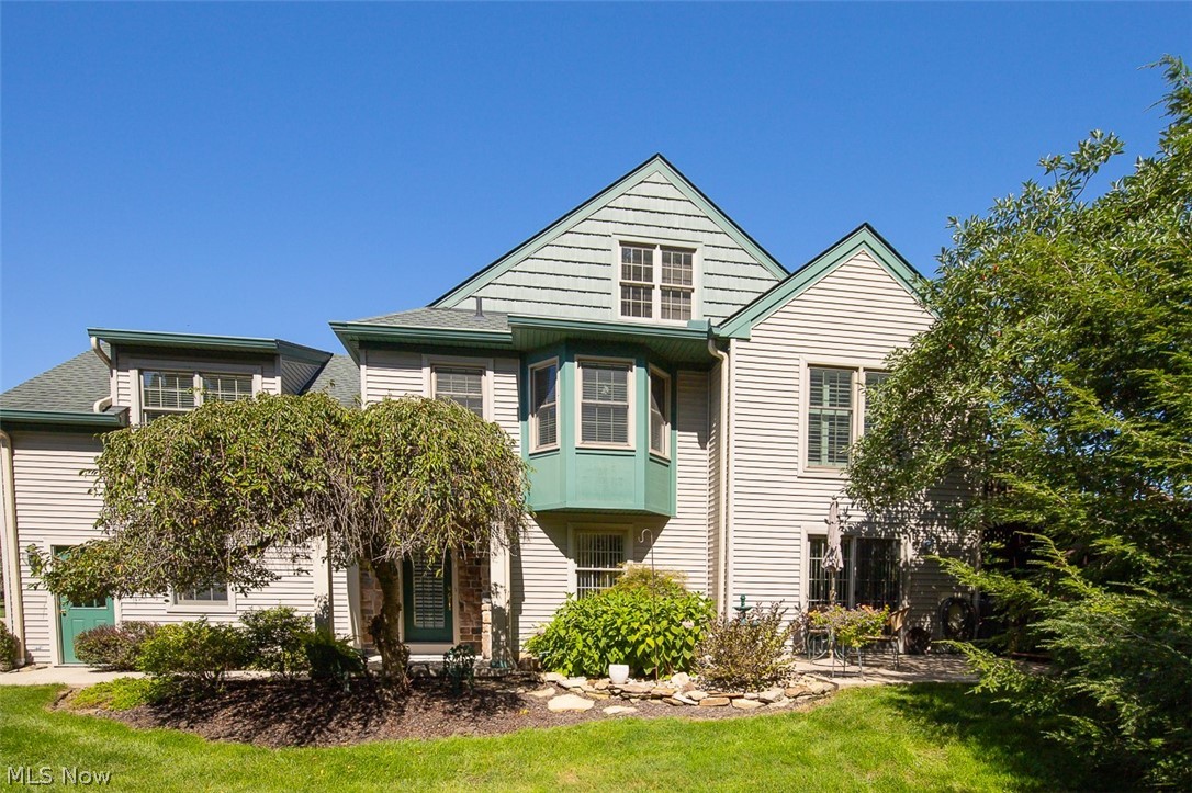 878 Hampton Court Sagamore Hills OH 44067