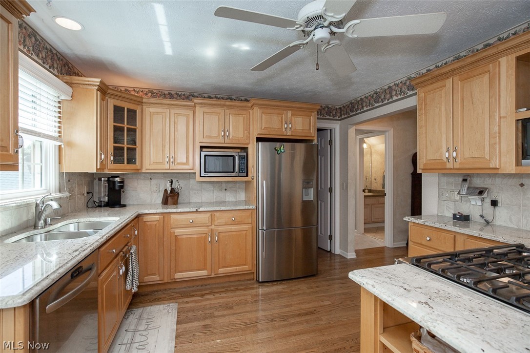 878 Hampton Court Sagamore Hills OH 44067