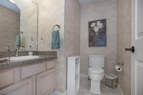 878 Hampton Court Sagamore Hills OH 44067