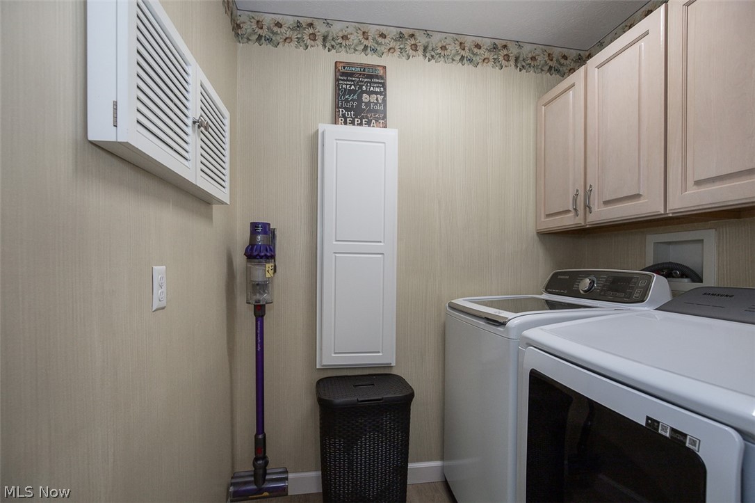 878 Hampton Court Sagamore Hills OH 44067