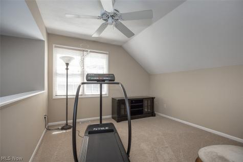 878 Hampton Court Sagamore Hills OH 44067