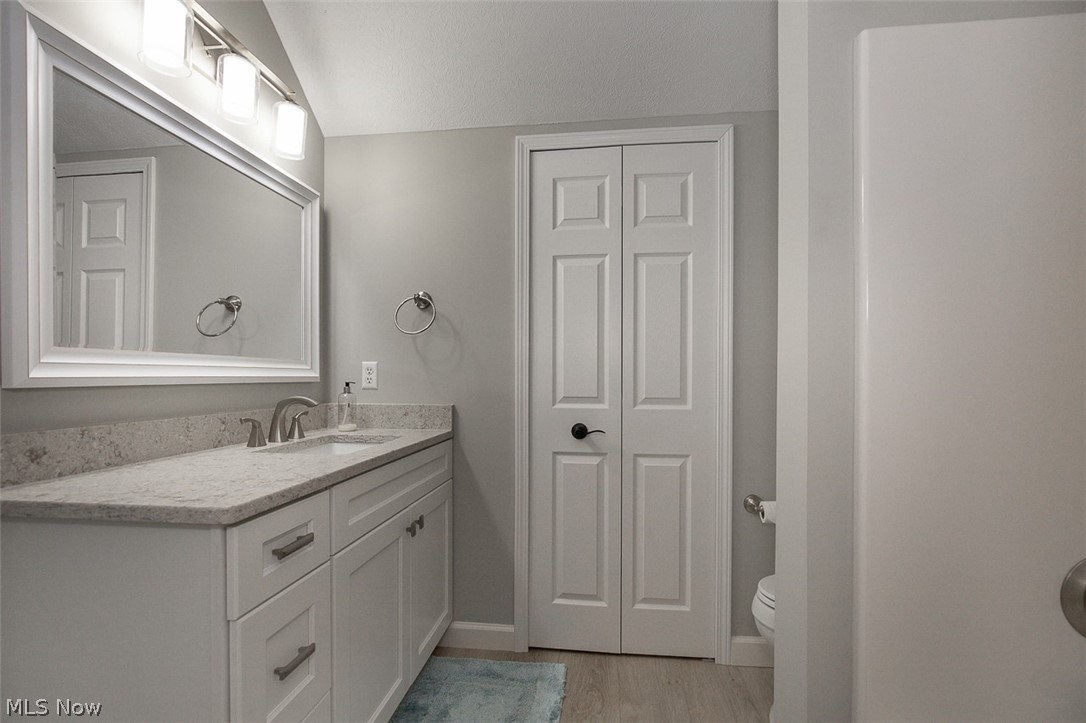 878 Hampton Court Sagamore Hills OH 44067