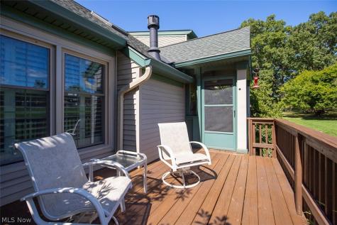 878 Hampton Court Sagamore Hills OH 44067