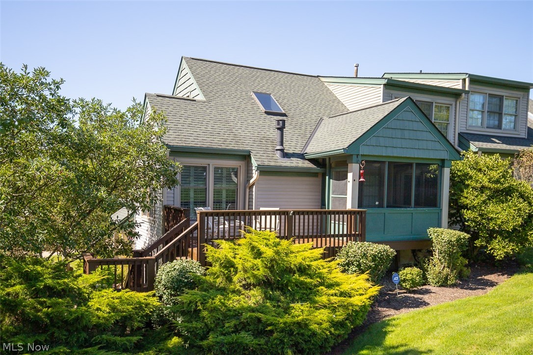 878 Hampton Court Sagamore Hills OH 44067