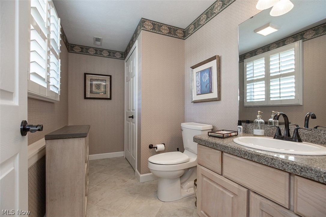 878 Hampton Court Sagamore Hills OH 44067