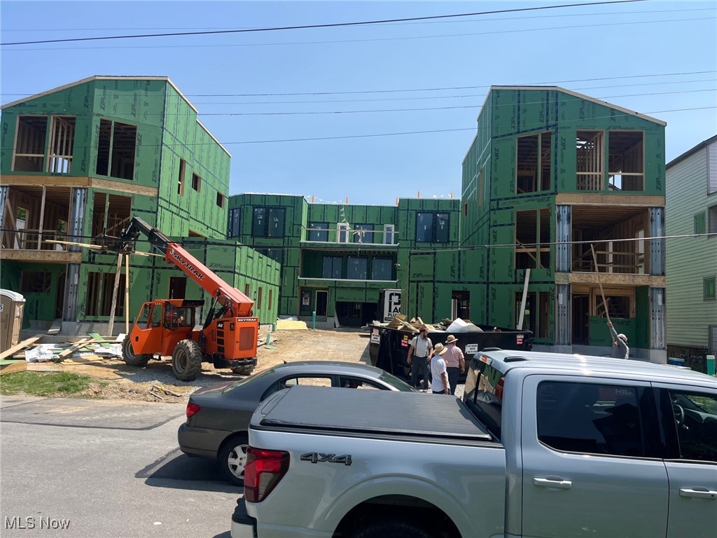 5221 Herman Avenue Cleveland OH 44102