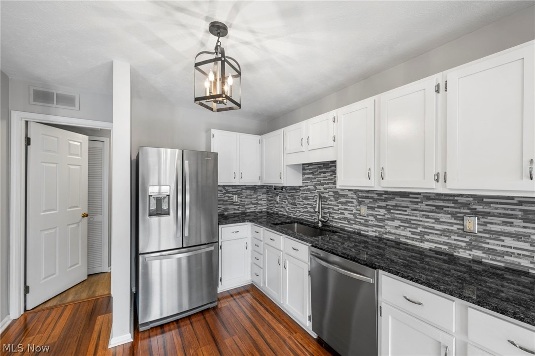 6012 Cabot Court Mentor OH 44060