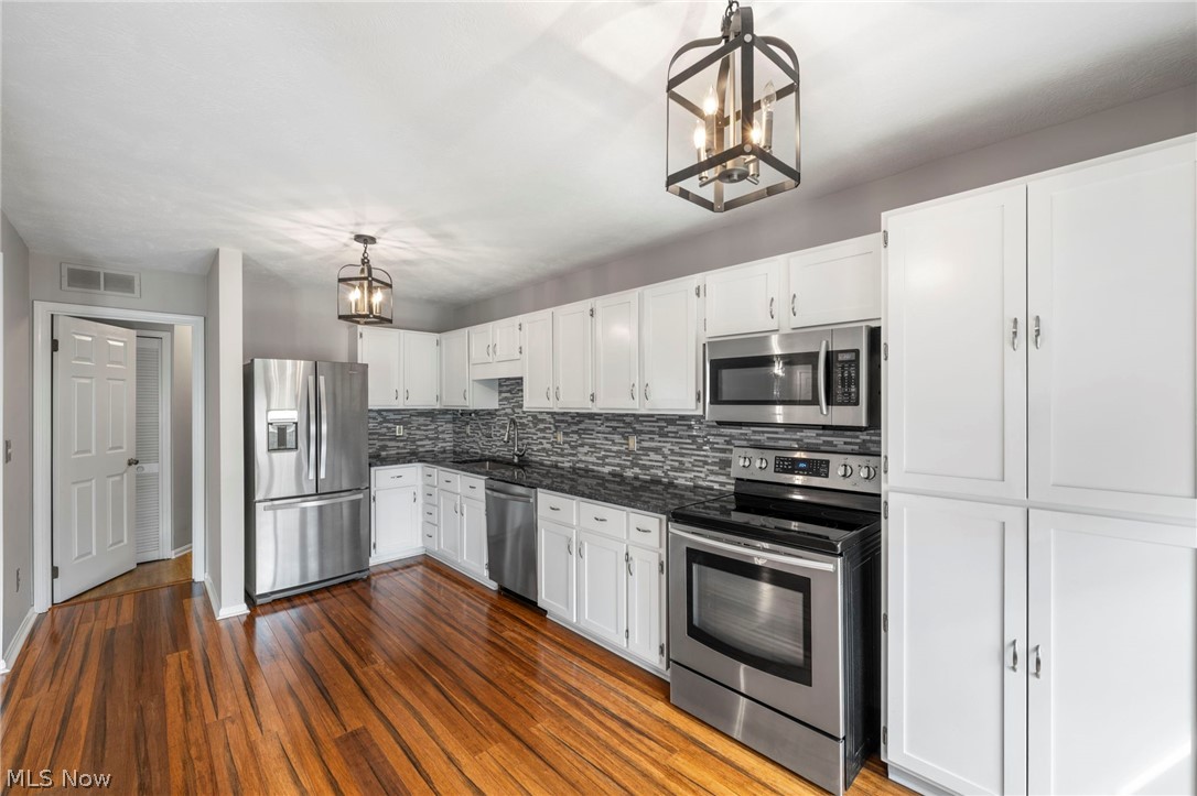 6012 Cabot Court Mentor OH 44060