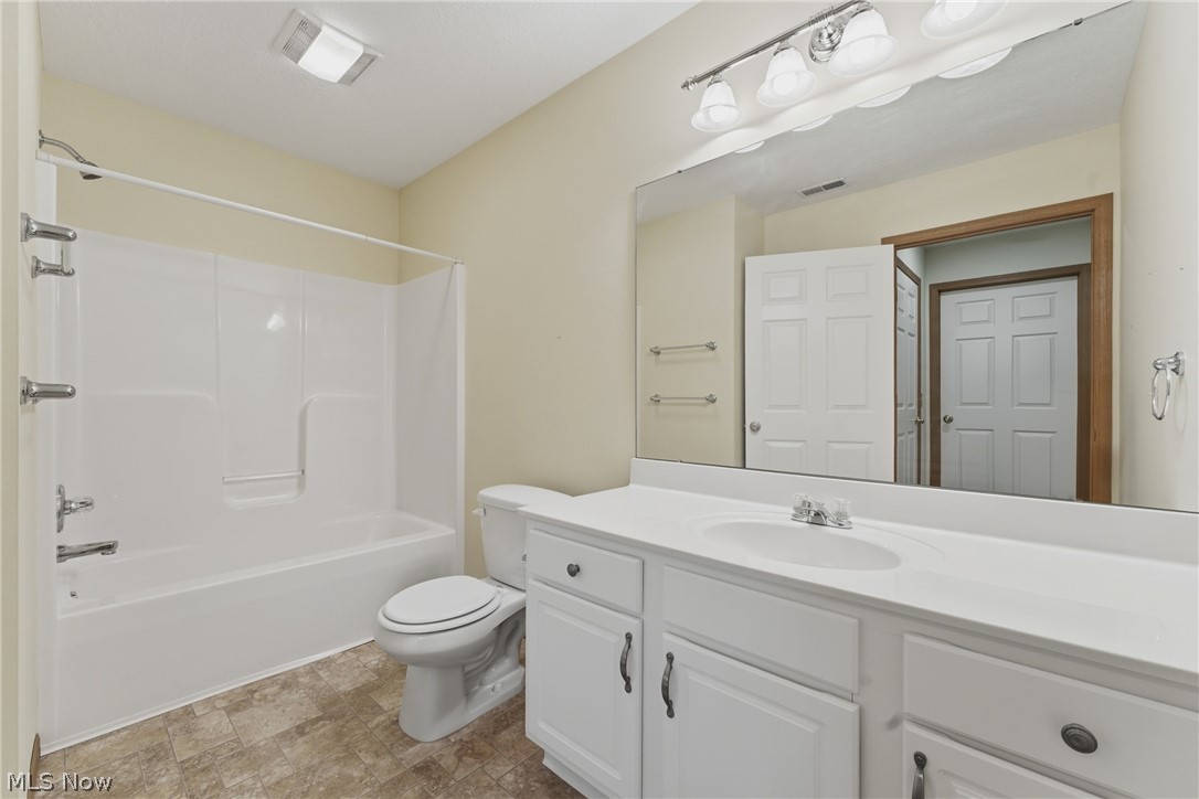 1210 Pebble Chase Circle NE Massillon OH 44646