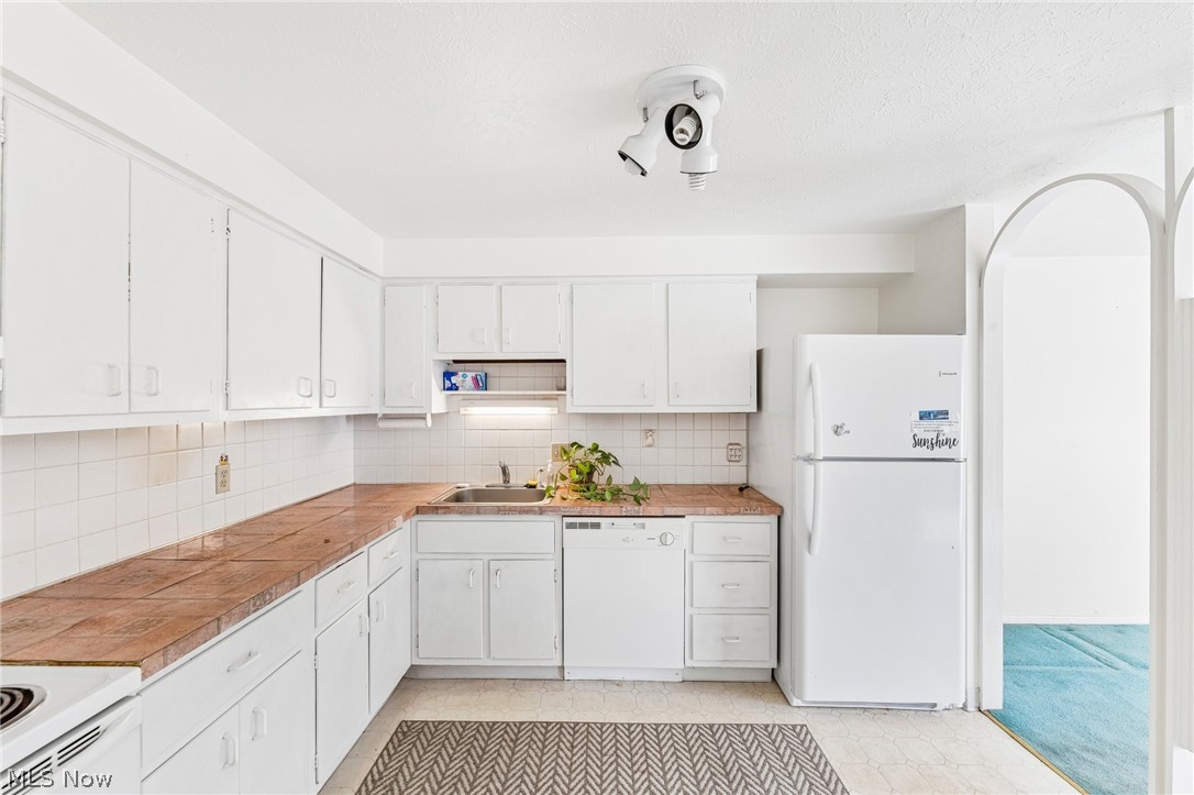3400 Wooster Road Rocky River OH 44116