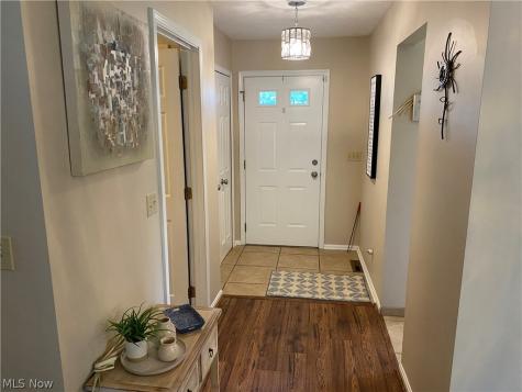 10455 Scottsdale Drive Strongsville OH 44136