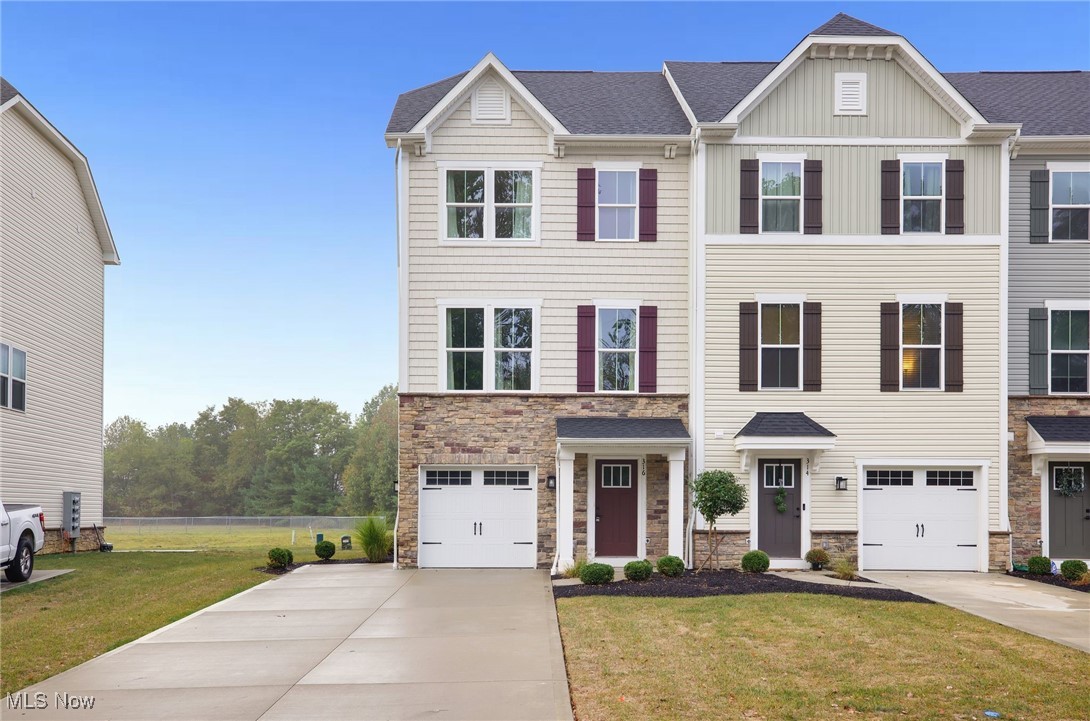 316 E Reno Drive Louisville OH 44641