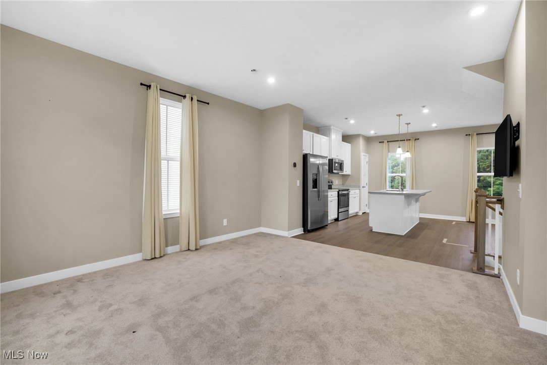 316 E Reno Drive Louisville OH 44641