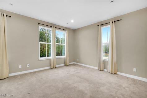 316 E Reno Drive Louisville OH 44641