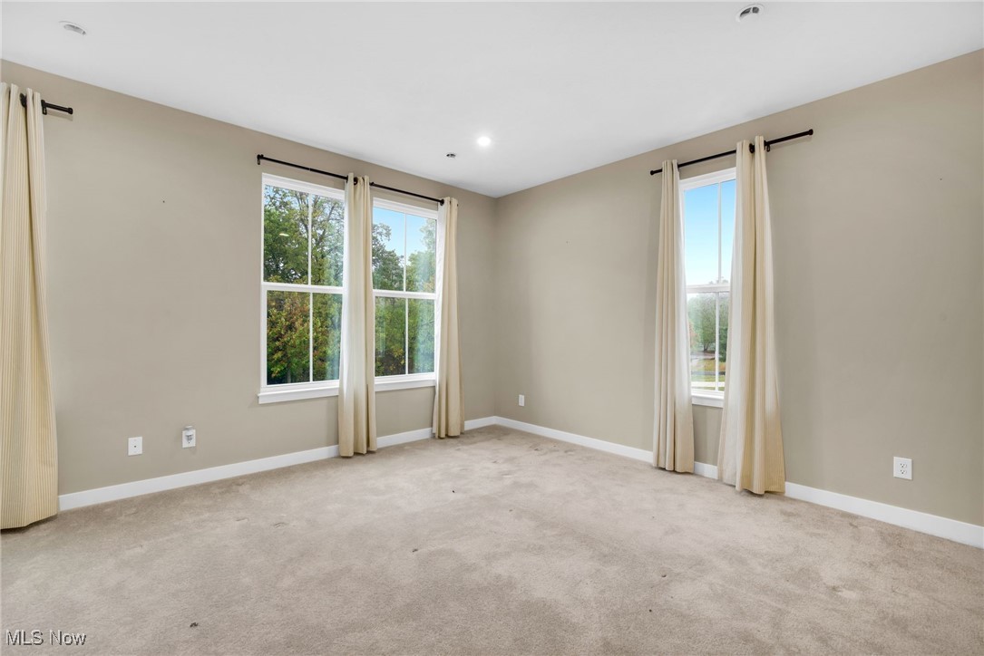 316 E Reno Drive Louisville OH 44641