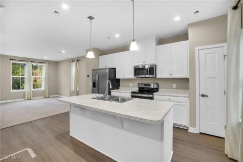316 E Reno Drive Louisville OH 44641